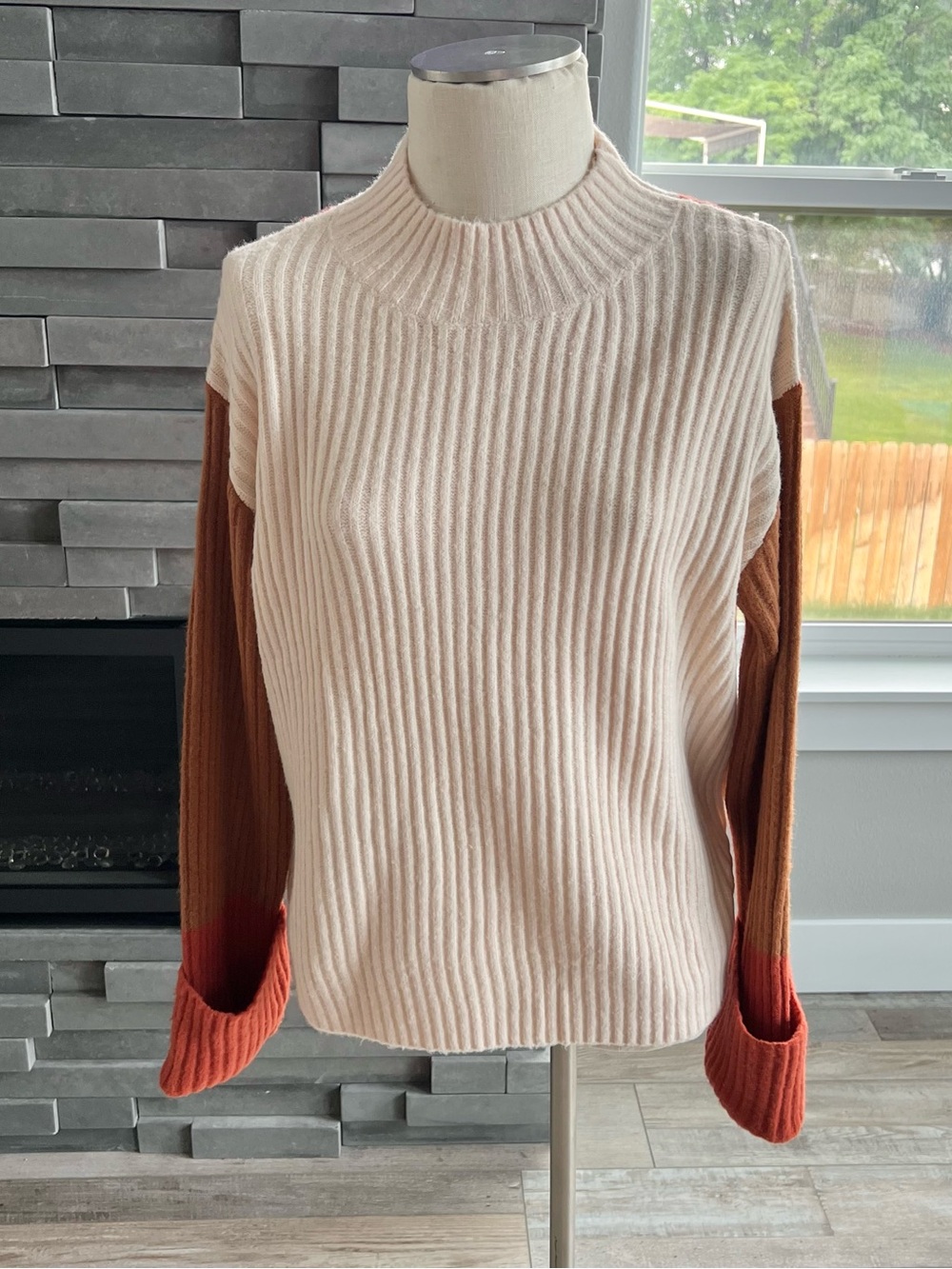 Paper Crane Women's Mock Neck Colorblock Ribbed Sweater Size Small